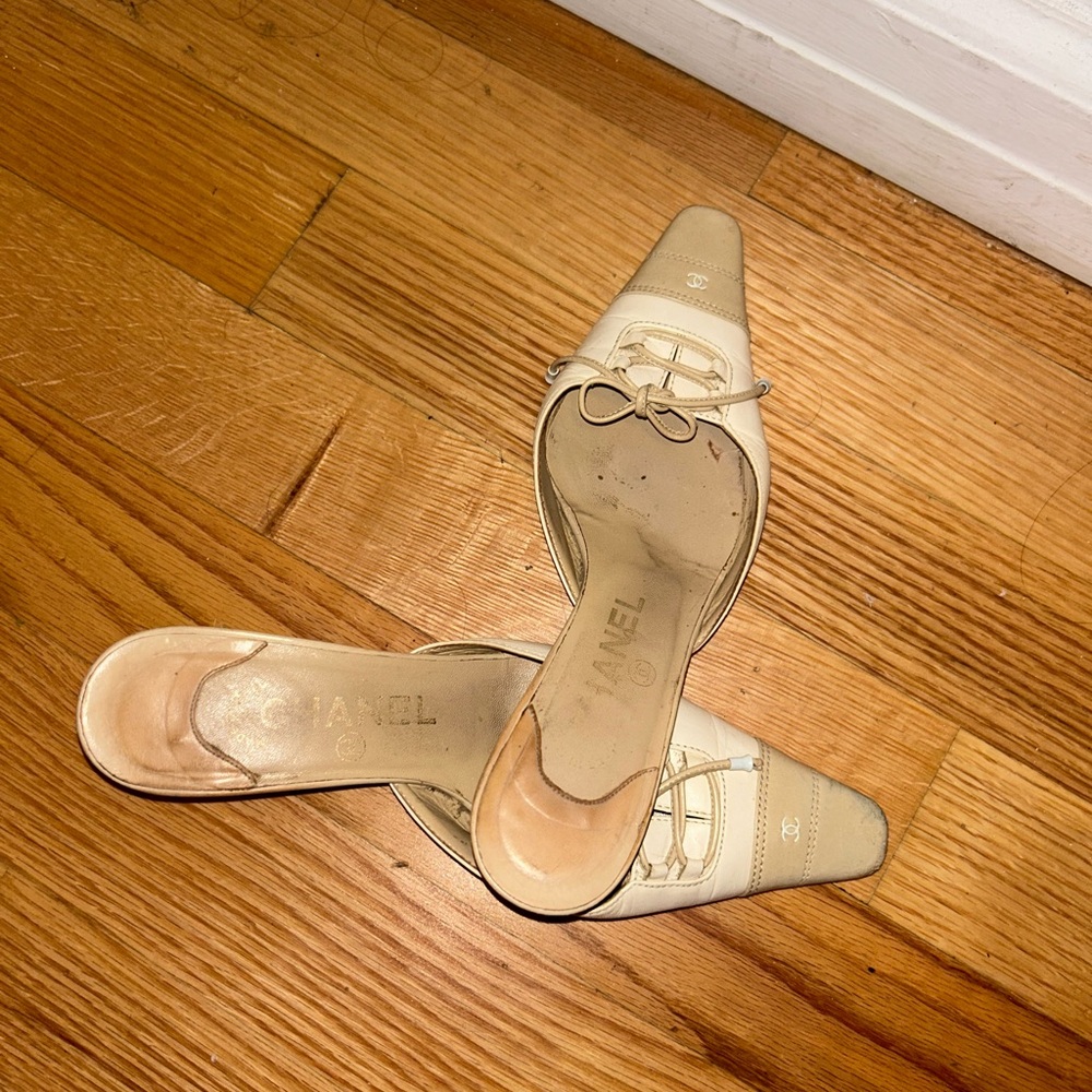 Chanel Cream Mule Kittle Heels with Bow Detail